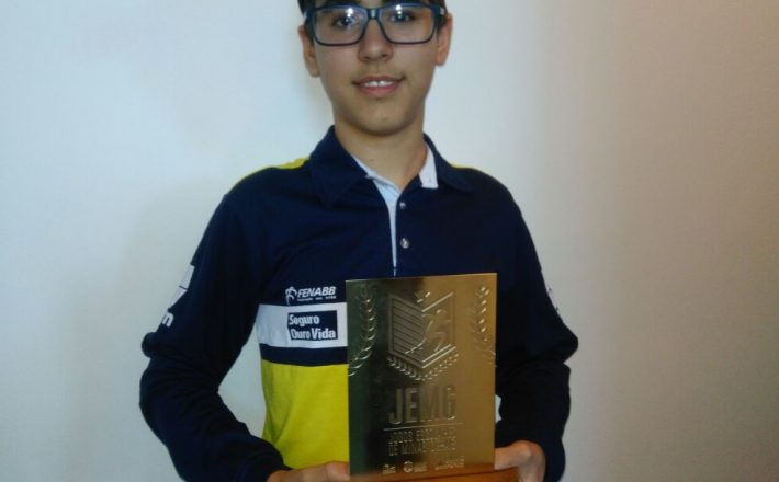 Enxadrista Araxaense Vitor Amorim é Campeão da Etapa Regional do JEMG 2017