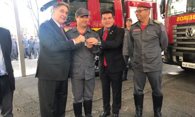 Araxá recebe novo caminhão autobomba para o Corpo de Bombeiros