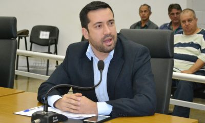 Câmara Municipal aprova verba para a Associação dos Estudantes de Araxá e Raphael Rios destaca a importância do repasse