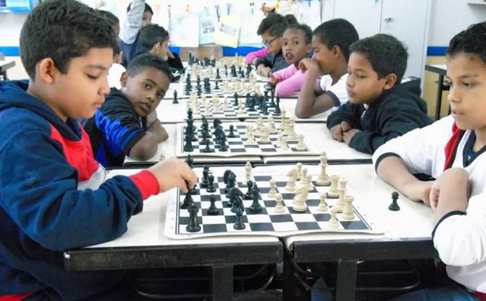 Circuito de Xadrez movimenta escolas municipais de Araxá