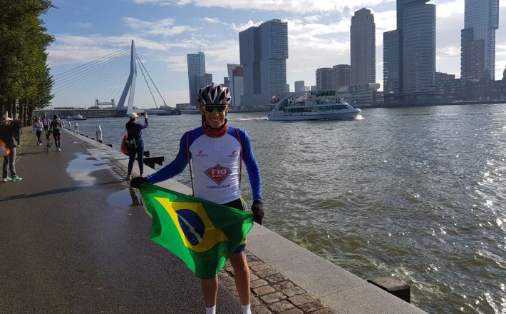 Egresso da Fundação Rio Branco é um dos 40 melhores triatletas do mundo