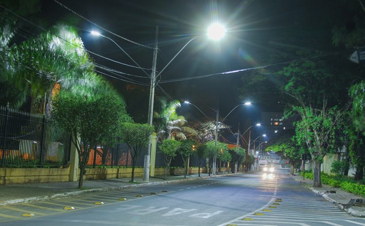 Ampliado número de vias e praças com iluminação de LED