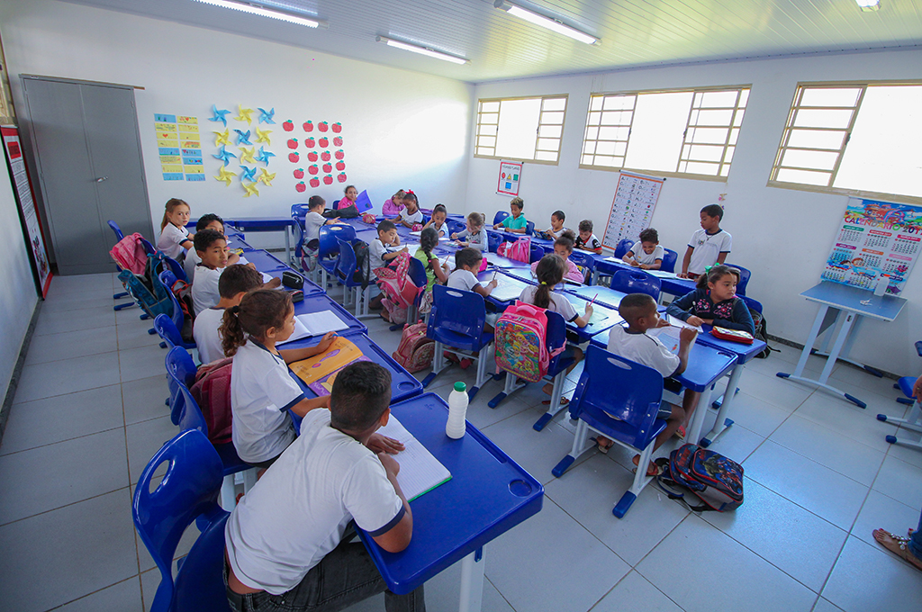 Escolas de Araxá têm médias superiores do Proalfa e Proeb que o Estado