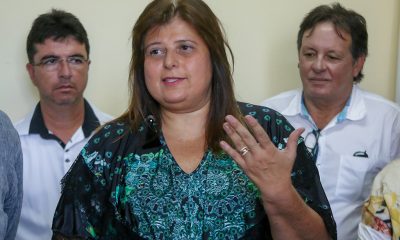 Prefeito Aracely dá posse à nova Secretária Municipal de Saúde
