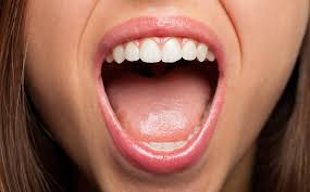 7 Doenças que podem apresentar sintomas na boca