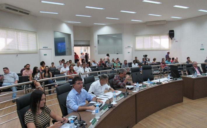 Câmara de Araxá aprova alterações no PPA, LDO e aprecia LOA 2019 em Reunião Extraordinária
