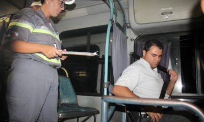 Prefeitura de Araxá vistoria ônibus de transporte coletivo