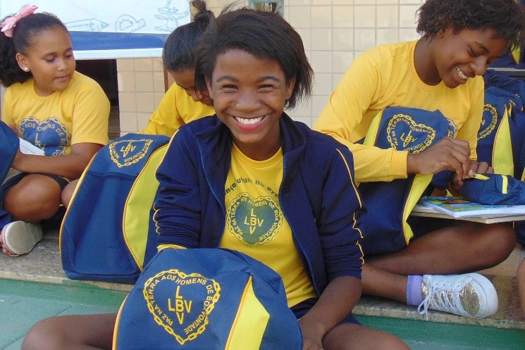 LBV entrega kits pedagógicos em Minas Gerais — “Criança Nota 10!”