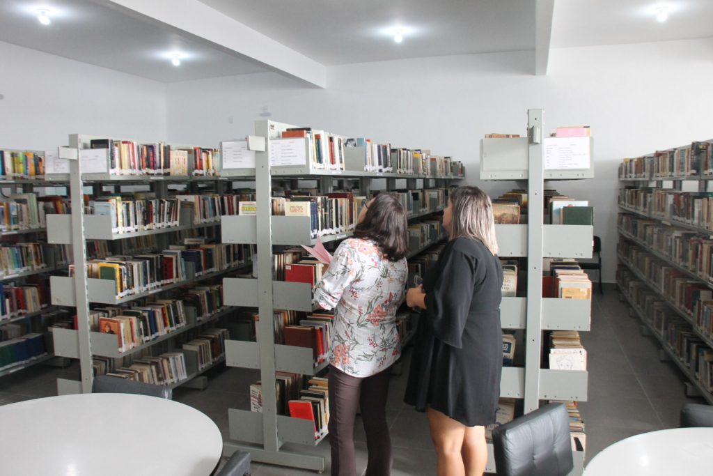 Sede provisória da Biblioteca Pública Municipal abre as portas