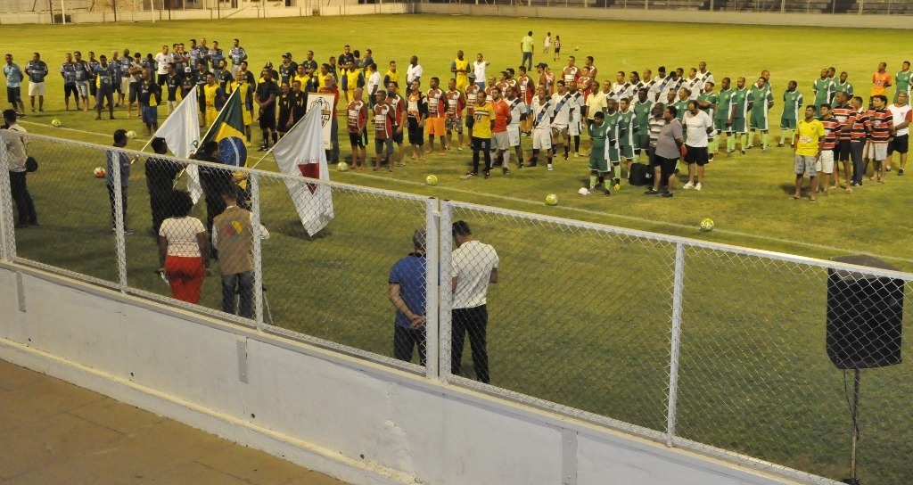 Estamos no caminho certo', diz Tiago Pereira, treinador do Araxá Esporte