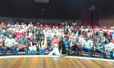 Projeto “UNIARAXÁ Promovendo Saúde” ministra palestra para jovens na ação Mundo SENAI 2019