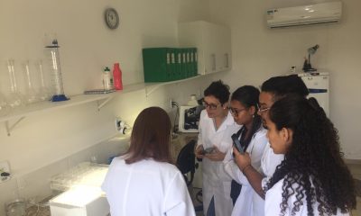 Alunos do Curso de Engenharia Ambiental e Sanitária do UNIARAXÁ visitam a sede da empresa Bioética Ambiental em Araxá