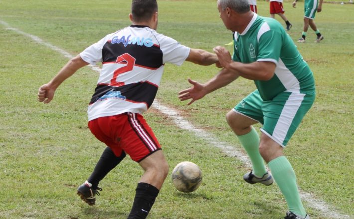1ª Copa Municipal de Futebol Master, promovida pela Prefeitura, entra na fase semifinal