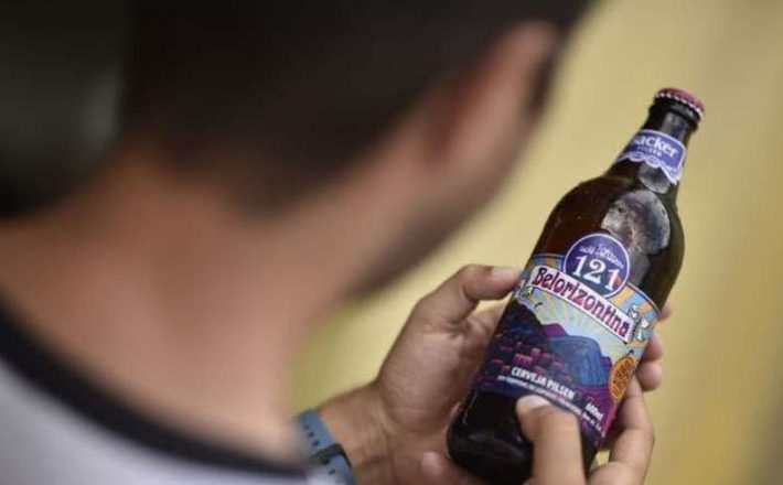 Substância tóxica contaminou mais seis marcas de cerveja da Backer