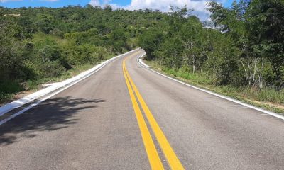 DER-MG faz manutenção em quatro rodovias dos vales Jequitinhonha e Mucuri