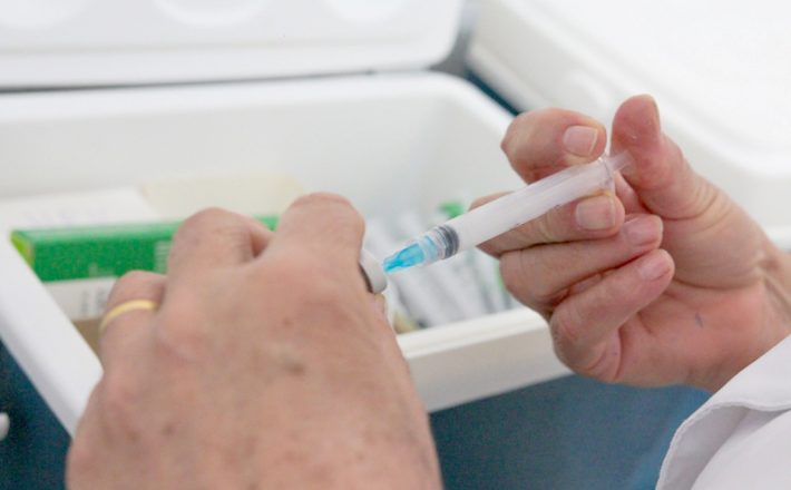 Araxá vacina contra Covid-19 pessoas com 40 no sábado e 39 anos na segunda 