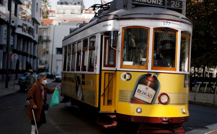 Portugal e Brasil analisam restrições a viagens