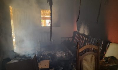 Bombeiros Militares de Araxá combatem incêndio em sede de fazenda