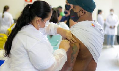 Araxá faz repescagem de vacina contra a Covid-19 para população adulta nesta quarta