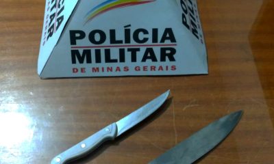 POLÍCIA MILITAR APREENDE ARMAS BRANCAS EM ARAXÁ/MG