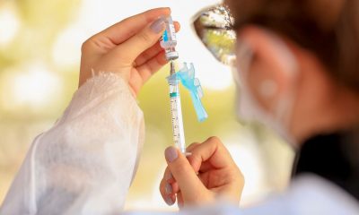 Minas chega a 70% do público-alvo da imunização contra covid-19 completamente vacinado