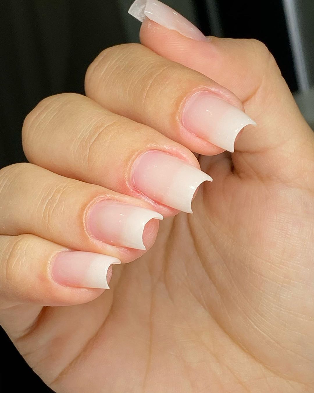 Unhas de gel, fibra de vidro e acrílico: saiba mais