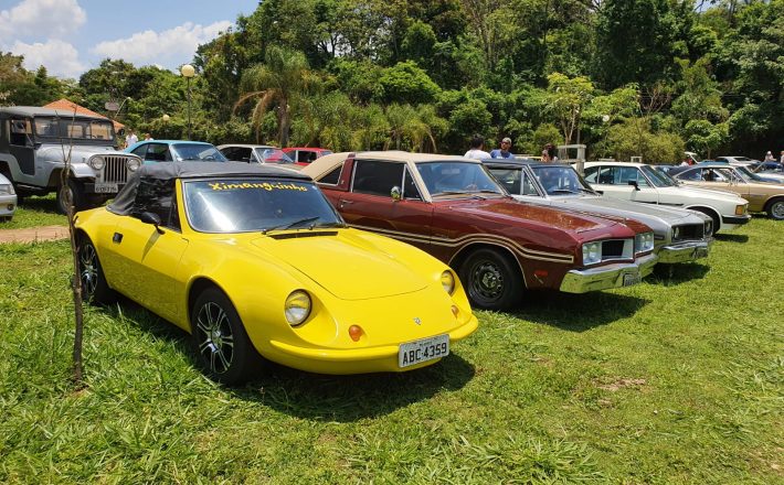 Exposição reúne veículos antigos carburados no Complexo do Barreiro