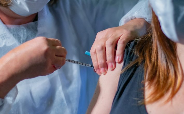 Cronograma de vacinação acontece nesta quarta exclusivamente na Unisa; confira os grupos contemplados