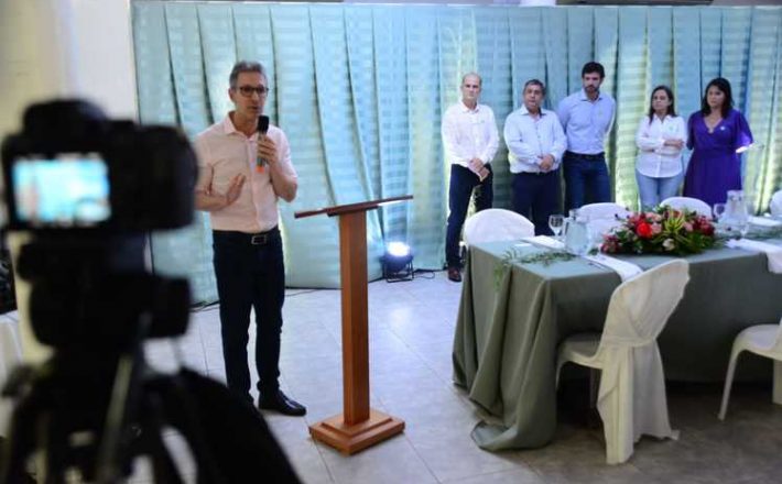 Governador acompanha assinatura do Decreto de Liberdade Econômica em Aimorés, no Leste de Minas