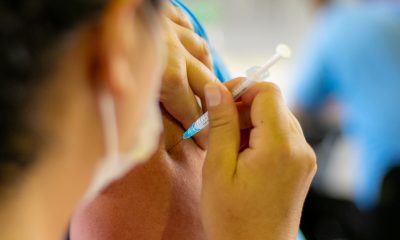 Minas Gerais recebe primeira remessa de imunizantes da Pfizer destinada às crianças