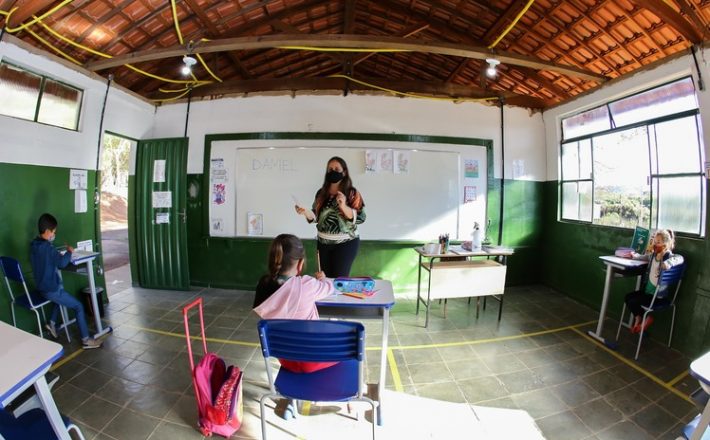 Escolas estaduais se preparam para início do ano letivo em 7/2