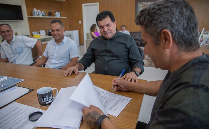 Prefeitura de Araxá firma convênio de R$ 83.500 com a Apac