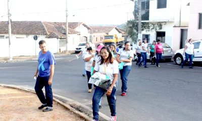 Mutirão da Dengue retira mais de cinco caminhões de lixo no bairro Santo Antônio
