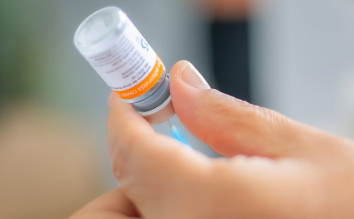Vacinação Covid: Cronograma na próxima terça contempla 2ª dose de reforço para profissionais de saúde e público 52+