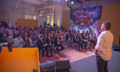 Com o apoio da prefeitura, McCain inaugura fábrica em Araxá