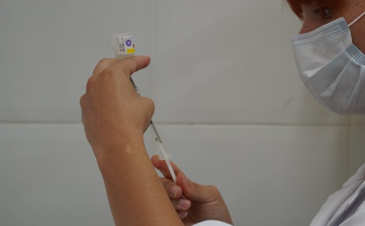 Unicentro realiza repescagem de todos os públicos para vacinação contra a Covid-19 nesta terça (1º)