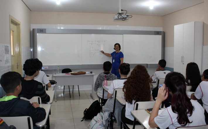 Prazo para inscritos no cadastro escolar de 2023 realizarem a matrícula termina nesta quarta-feira (18/1)