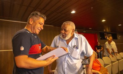 Prefeitura de Araxá promove 3ª etapa de entrega de escrituras e contempla mais 34 famílias
