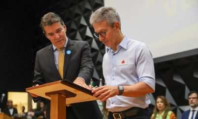Governador participa de cerimônia que contempla municípios com melhores índices de vacinação