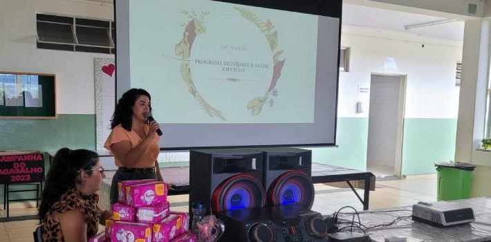 Escolas estaduais promovem rodas de conversa sobre saúde feminina e dignidade menstrual