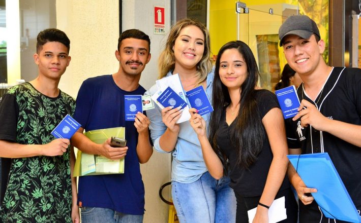Gi Group e Stellantis abrem 1200 vagas para jovem aprendiz em Minas Gerais