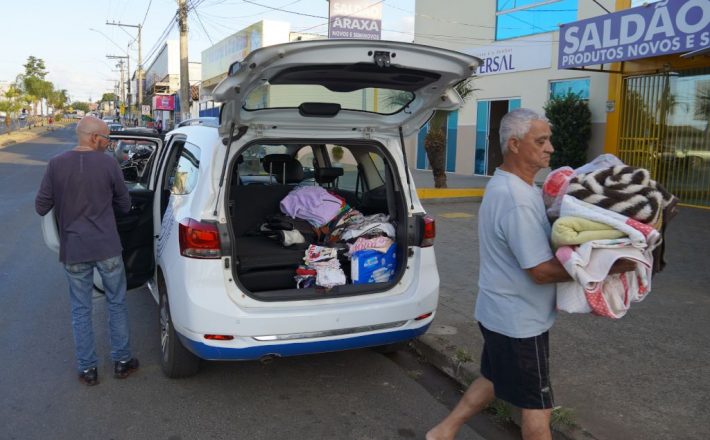 Prefeitura de Araxá realiza mais uma entrega de itens arrecadados pela Campanha do Agasalho 2023 – Doar é Aquecer