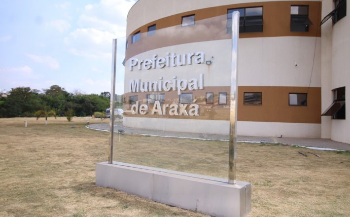 Prefeitura de Araxá recebe estudantes para tratar sobre o passe livre estudantil