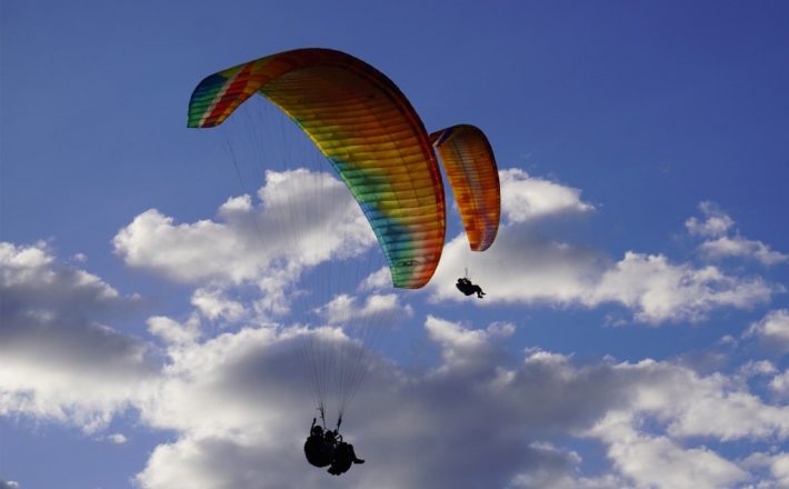 Campeonato Brasileiro de Parapente e Pré-Mundial movimentam a economia e o turismo em Araxá