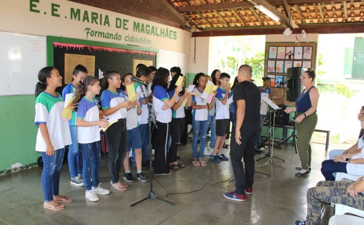 Projeto Encantos é concluído com apresentações musicais em escolas de Araxá