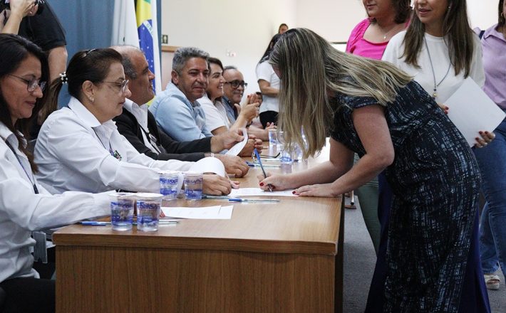 Prefeitura de Araxá empossa mais de 500 servidores aprovados no Concurso da Educação