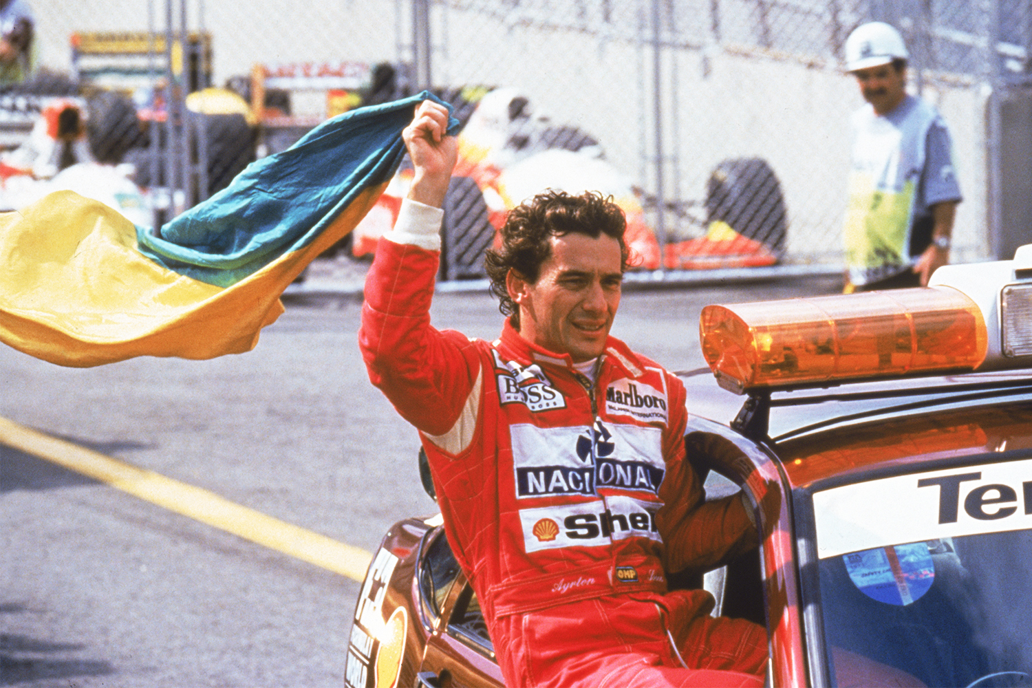 Ayrton Senna recebe homenagem do Canal Brasil no dia que marca 30 anos da morte do piloto